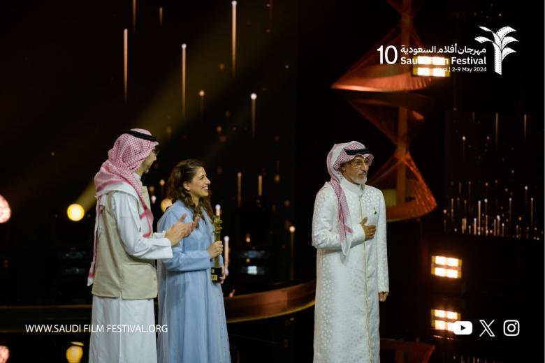عبدالمحسن النمر - صورة من إكس خلال تكريمه في مهرجان افلام السعودية