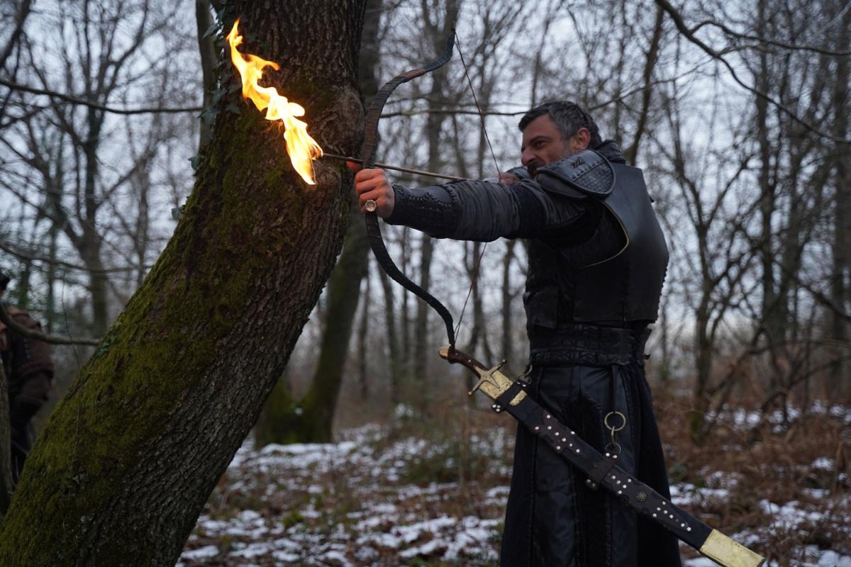 بورصة تتحول إلى ساحة احتفال بإعلان السلطان أورهان