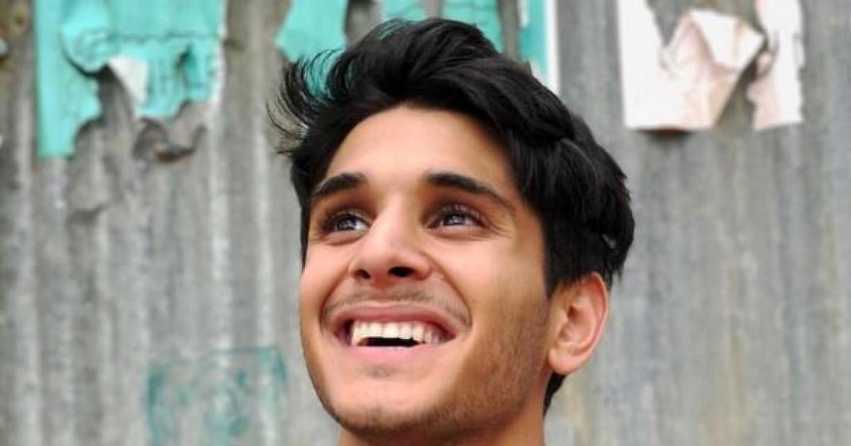 عمر فاروق يخجل من الجمهور Et بالعربي