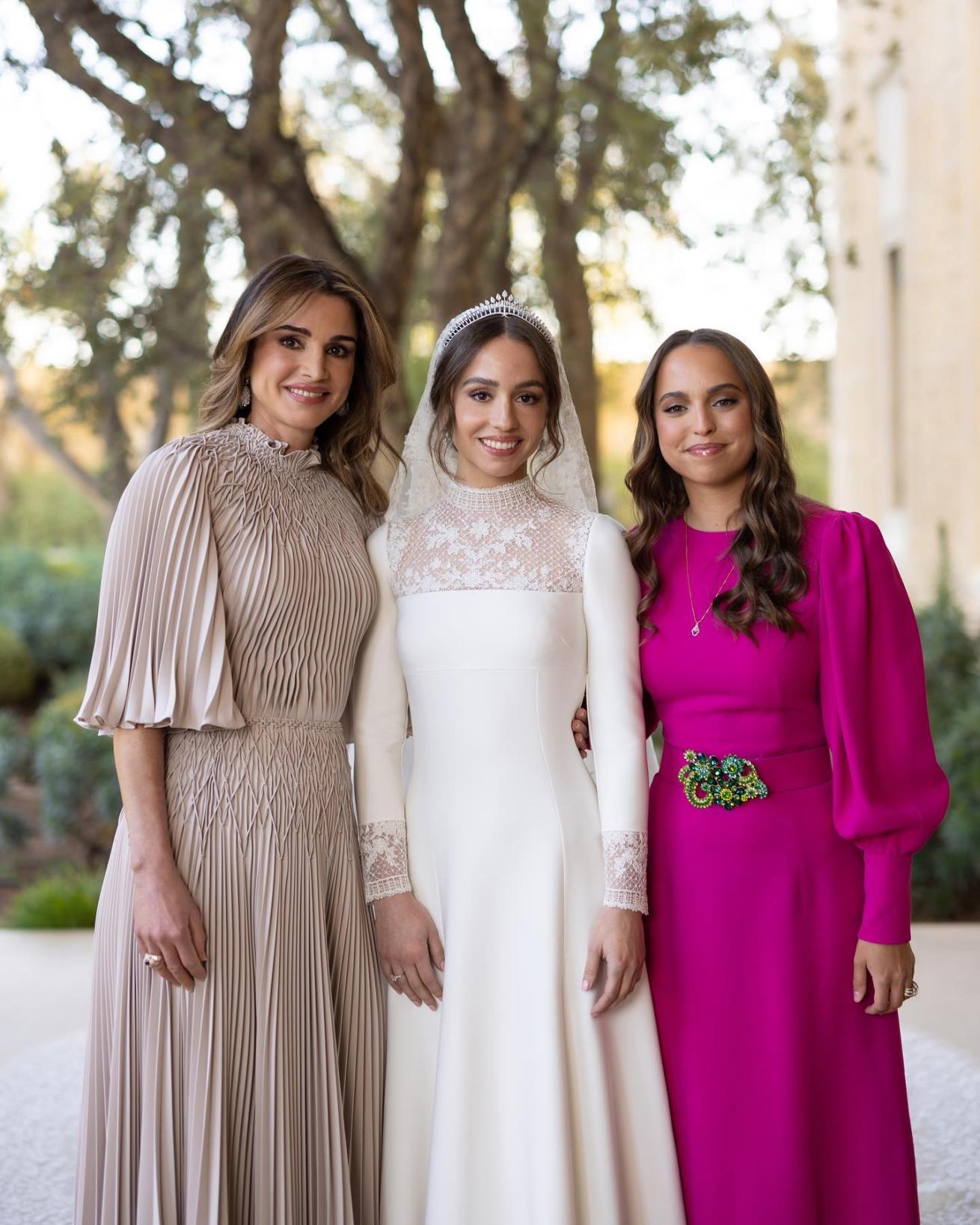صور من زفاف الأميرة إيمان