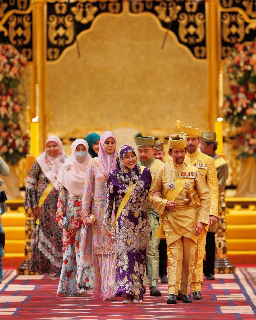 من الاحتفالات بـ حفل زفاف الأمير عبد المتين 