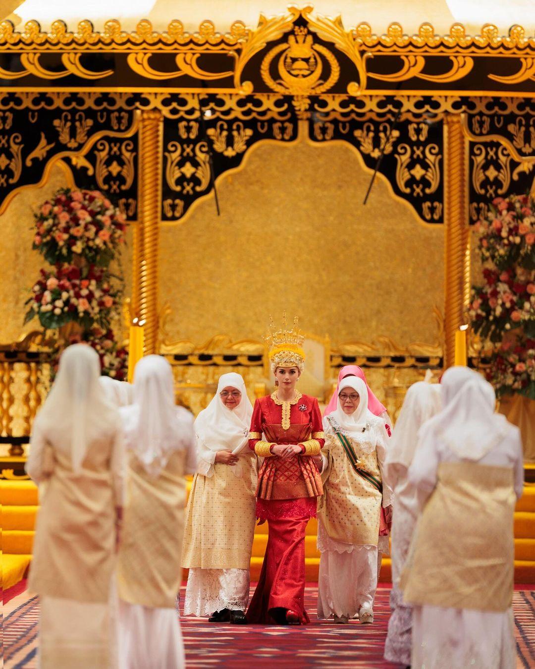 من الاحتفالات بـ حفل زفاف الأمير عبد المتين 